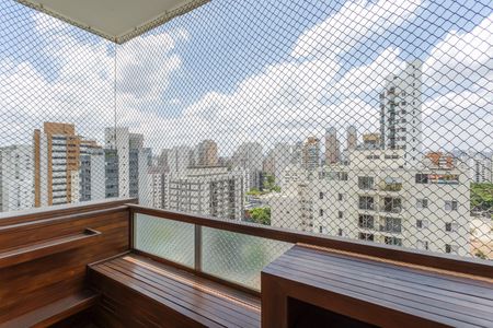 Varanda de apartamento à venda com 3 quartos, 145m² em Indianópolis, São Paulo