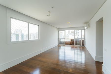 Sala de apartamento à venda com 3 quartos, 145m² em Indianópolis, São Paulo