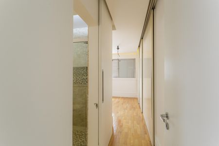 Apartamento à venda com 145m², 3 quartos e 3 vagas Apartamento à venda com 145m², 3 quartos e 3 vagasSuíte