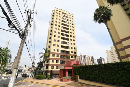 Apartamento para alugar com 75m², 3 quartos e 2 vagasFachada e portaria