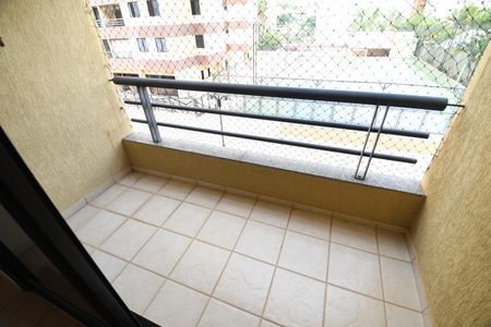 Apartamento para alugar com 75m², 3 quartos e 2 vagasSala - Sacada