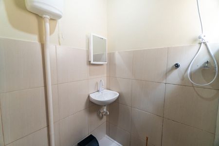 Banheiro de casa para alugar com 1 quarto, 13m² em Vila da Saúde, São Paulo
