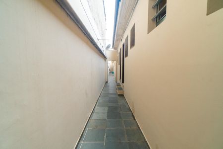 Área comum - Corredor de casa para alugar com 1 quarto, 13m² em Vila da Saúde, São Paulo