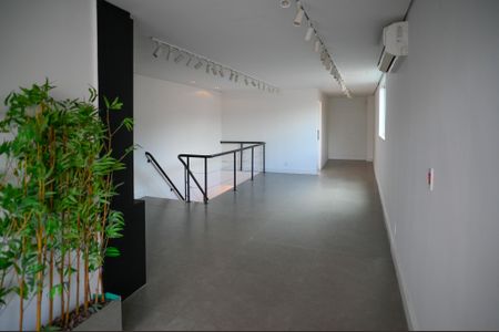 Casa à venda com 261m², 3 quartos e 2 vagas Casa à venda com 261m², 3 quartos e 2 vagasSuíte