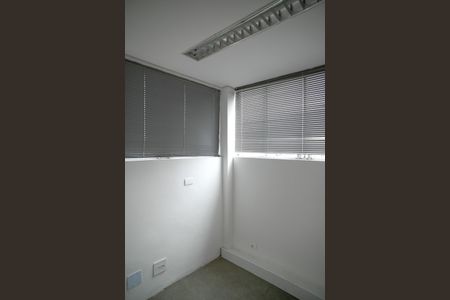 Casa à venda com 261m², 3 quartos e 2 vagas Casa à venda com 261m², 3 quartos e 2 vagasDepósito