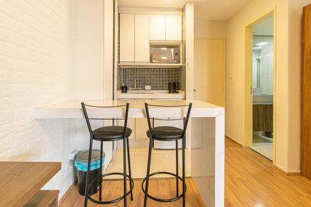 Studio de kitnet/studio para alugar com 1 quarto, 37m² em Centro Cívico, Curitiba