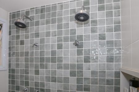 Apartamento para alugar com 241m², 4 quartos e 3 vagas Apartamento para alugar com 241m², 4 quartos e 3 vagasBanheiro da Suíte 1