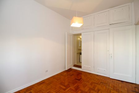 Apartamento à venda com 110m², 4 quartos e 1 vaga Apartamento à venda com 110m², 4 quartos e 1 vagaSuíte 2