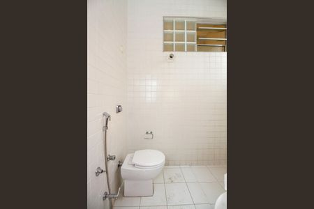 Apartamento à venda com 110m², 4 quartos e 1 vaga Apartamento à venda com 110m², 4 quartos e 1 vagaBanheiro Social