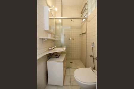 Apartamento à venda com 110m², 4 quartos e 1 vaga Apartamento à venda com 110m², 4 quartos e 1 vagaBanheiro da Suíte 2