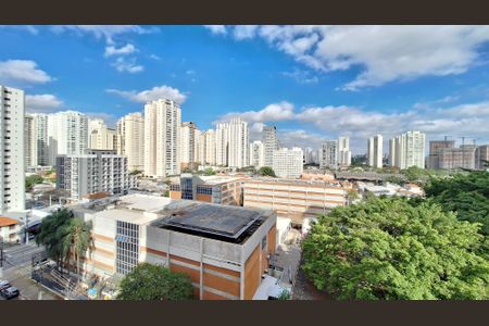 Apartamento à venda com 187m², 3 quartos e 3 vagas Apartamento à venda com 187m², 3 quartos e 3 vagasVista