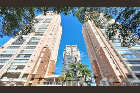 Apartamento à venda com 187m², 3 quartos e 3 vagas Apartamento à venda com 187m², 3 quartos e 3 vagasFachada