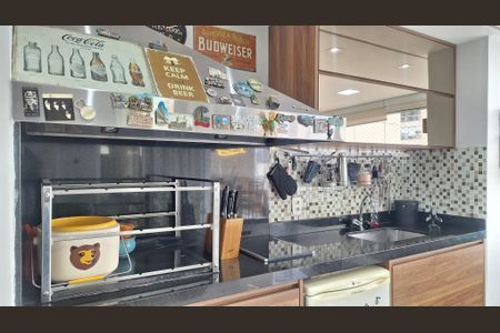 Apartamento à venda com 187m², 3 quartos e 3 vagas Apartamento à venda com 187m², 3 quartos e 3 vagasVaranda - Detalhe