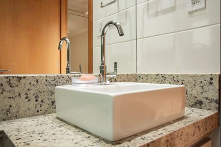 Apartamento à venda com 58m², 2 quartos e 1 vagaBanheiro da Suíte 2