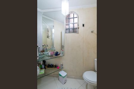 Casa à venda com 167m², 3 quartos e 2 vagas Casa à venda com 167m², 3 quartos e 2 vagasLavabo