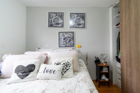 Casa à venda com 167m², 3 quartos e 2 vagas Casa à venda com 167m², 3 quartos e 2 vagasQuarto 1