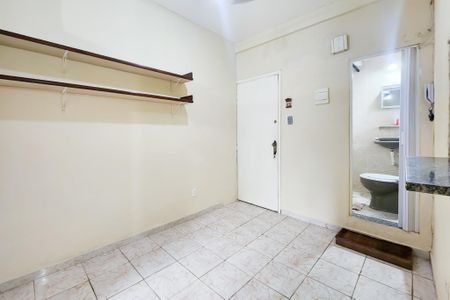 Sala de apartamento para alugar com 1 quarto, 27m² em Santa Teresa, Rio de Janeiro