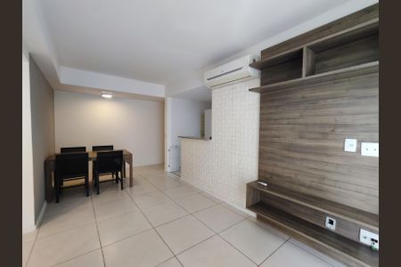 Sala de apartamento para alugar com 2 quartos, 110m² em Recreio dos Bandeirantes, Rio de Janeiro
