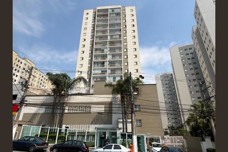 Apartamento para alugar com 80m², 2 quartos e 1 vaga Apartamento para alugar com 80m², 2 quartos e 1 vagaFachada