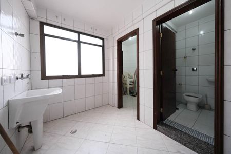 Apartamento à venda com 124m², 3 quartos e 2 vagasÁrea de Serviço