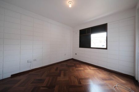 Apartamento à venda com 124m², 3 quartos e 2 vagasQuarto 2