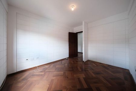 Apartamento à venda com 124m², 3 quartos e 2 vagasQuarto 2