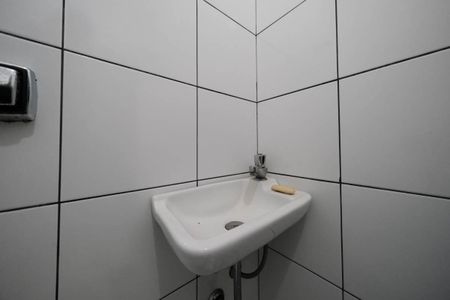 Lavabo de apartamento para alugar com 3 quartos, 124m² em Vila Mesquita, São Paulo