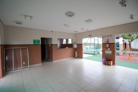 Apartamento para alugar com 50m², 2 quartos e 1 vaga Apartamento para alugar com 50m², 2 quartos e 1 vagaÁrea comum - Salão de festas