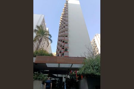 Studio para alugar com 30m², 1 quarto e 1 vaga Studio para alugar com 30m², 1 quarto e 1 vagaFachada