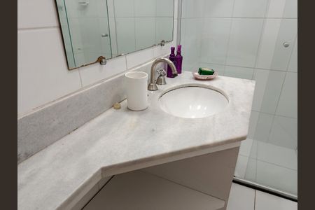 Studio para alugar com 30m², 1 quarto e 1 vaga Studio para alugar com 30m², 1 quarto e 1 vagaBanheiro