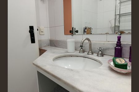 Studio para alugar com 30m², 1 quarto e 1 vaga Studio para alugar com 30m², 1 quarto e 1 vagaBanheiro