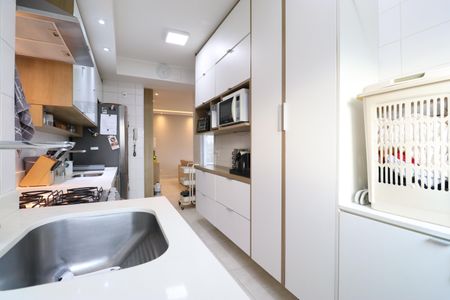 Apartamento à venda com 94m², 3 quartos e 2 vagasCozinha e Área de Serviço