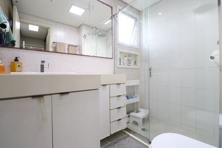 Apartamento à venda com 94m², 3 quartos e 2 vagasBanheiro da Suíte
