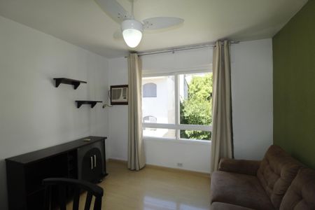 Sala de apartamento para alugar com 1 quarto, 50m² em São João, Porto Alegre