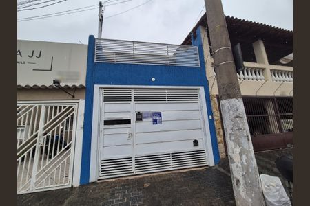 Casa para alugar com 125m², 2 quartos e 1 vaga Casa para alugar com 125m², 2 quartos e 1 vagaFachada