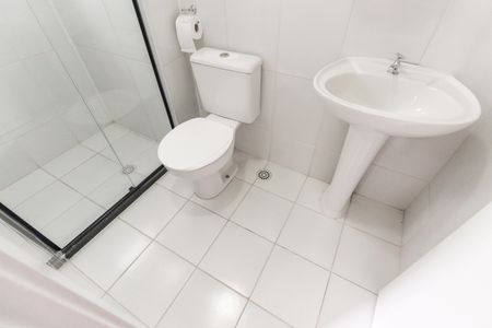 Apartamento à venda com 54m², 2 quartos e 1 vaga Apartamento à venda com 54m², 2 quartos e 1 vagaBanheiro da Suíte