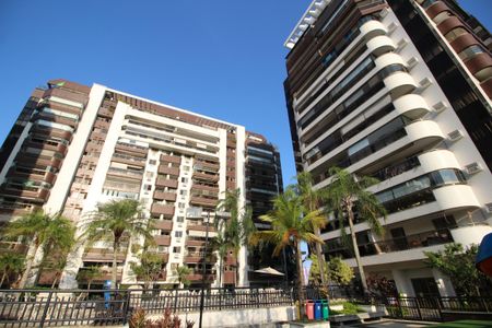 Apartamento à venda com 117m², 3 quartos e 2 vagasFachada