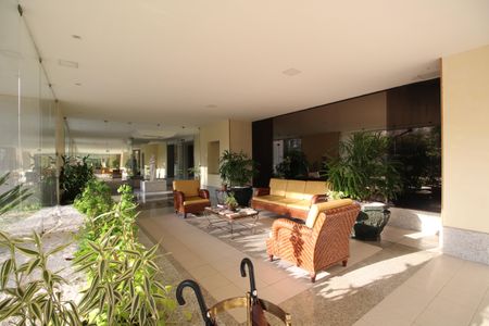 Apartamento à venda com 117m², 3 quartos e 2 vagasHall Social