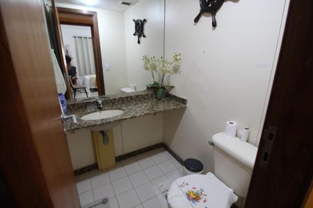 Apartamento à venda com 117m², 3 quartos e 2 vagasLavabo da Sala