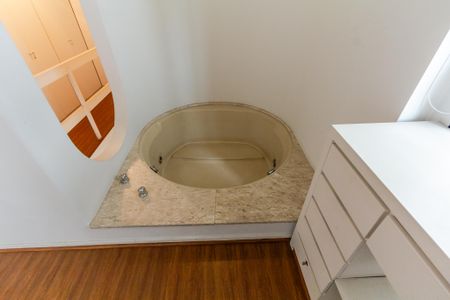 Apartamento à venda com 75m², 1 quarto e 1 vaga Apartamento à venda com 75m², 1 quarto e 1 vagaSuíte