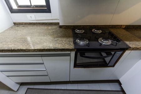 Cozinha de apartamento para alugar com 1 quarto, 75m² em Itaim Bibi, São Paulo