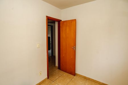 Quarto 2 de apartamento para alugar com 2 quartos, 55m² em São João Batista (venda Nova), Belo Horizonte