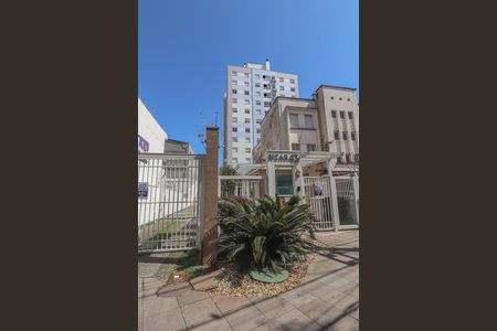 Apartamento para alugar com 65m², 2 quartos e 1 vagaFachada