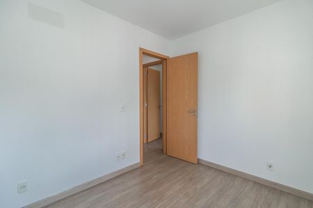Apartamento para alugar com 65m², 2 quartos e 1 vagaQuarto 