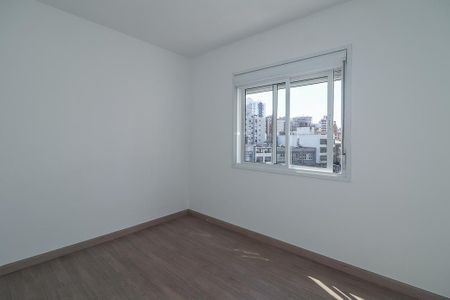 Apartamento para alugar com 65m², 2 quartos e 1 vagaSuíte