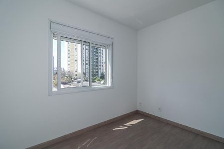 Suíte de apartamento para alugar com 2 quartos, 65m² em Santa Cecilia, Porto Alegre