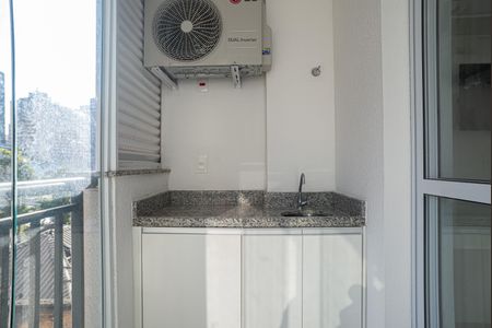 Studio para alugar com 28m², 1 quarto e sem vaga Studio para alugar com 28m², 1 quarto e sem vagaVaranda da Sala/Quarto