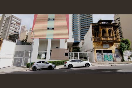 Studio para alugar com 28m², 1 quarto e sem vaga Studio para alugar com 28m², 1 quarto e sem vagaFachada