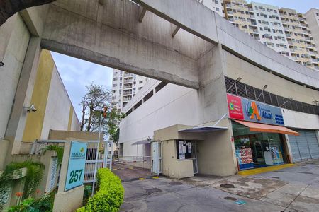 Apartamento à venda com 51m², 2 quartos e 1 vagaFachada e portaria