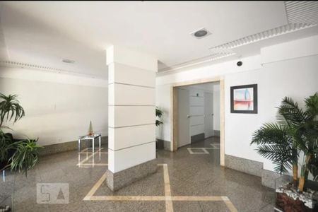 Apartamento para alugar com 85m², 3 quartos e 2 vagas Apartamento para alugar com 85m², 3 quartos e 2 vagasHall